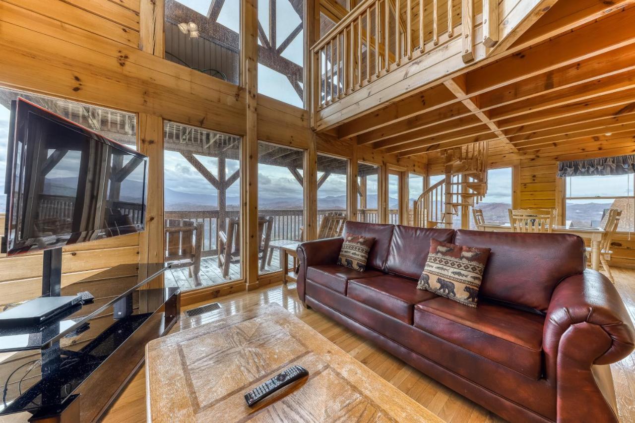 Amidst The Beauty Villa Pigeon Forge Exterior photo