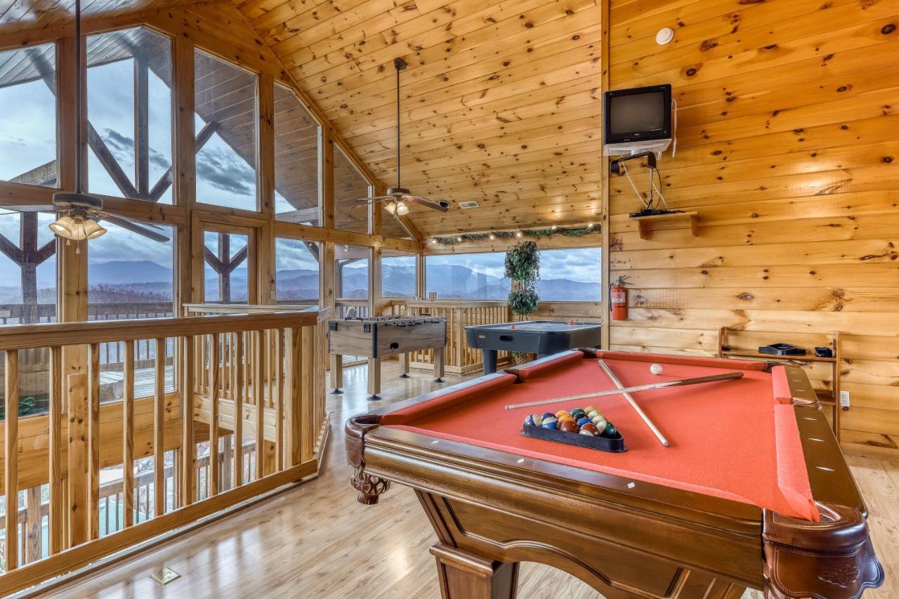 Amidst The Beauty Villa Pigeon Forge Exterior photo